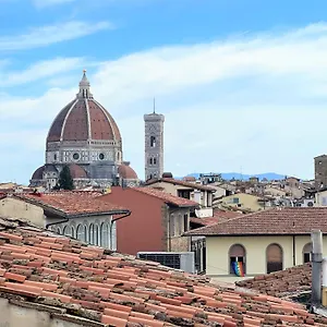 biancas-home-breathtaking-terrace-360-view-of-florence.it-tuscanyhotel.com/